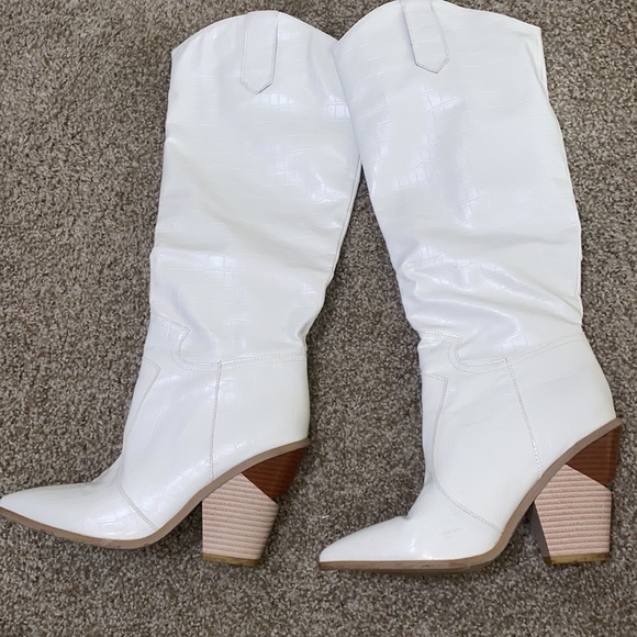 White cowgirl boots size 8 or 39 - Picture 3 of 3